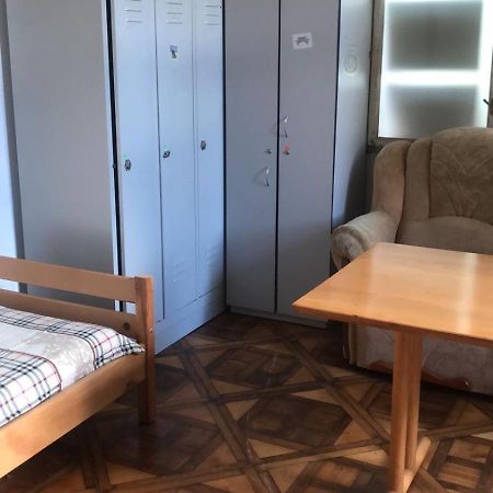 Hostel Mif Ivano-Frankivsk Exteriör bild