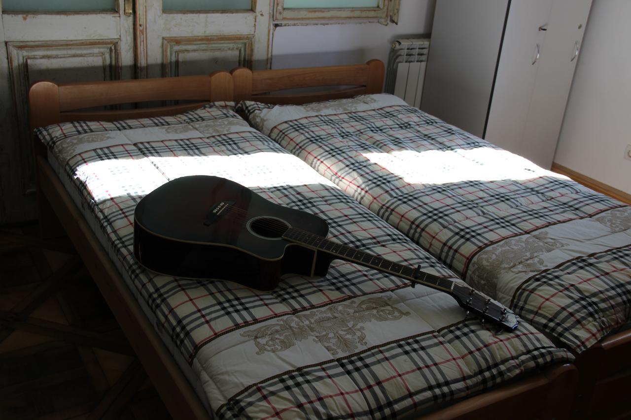 Hostel Mif Ivano-Frankivsk Exteriör bild