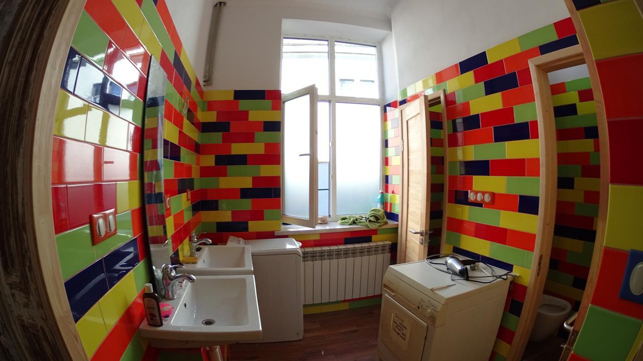 Hostel Mif Ivano-Frankivsk Exteriör bild